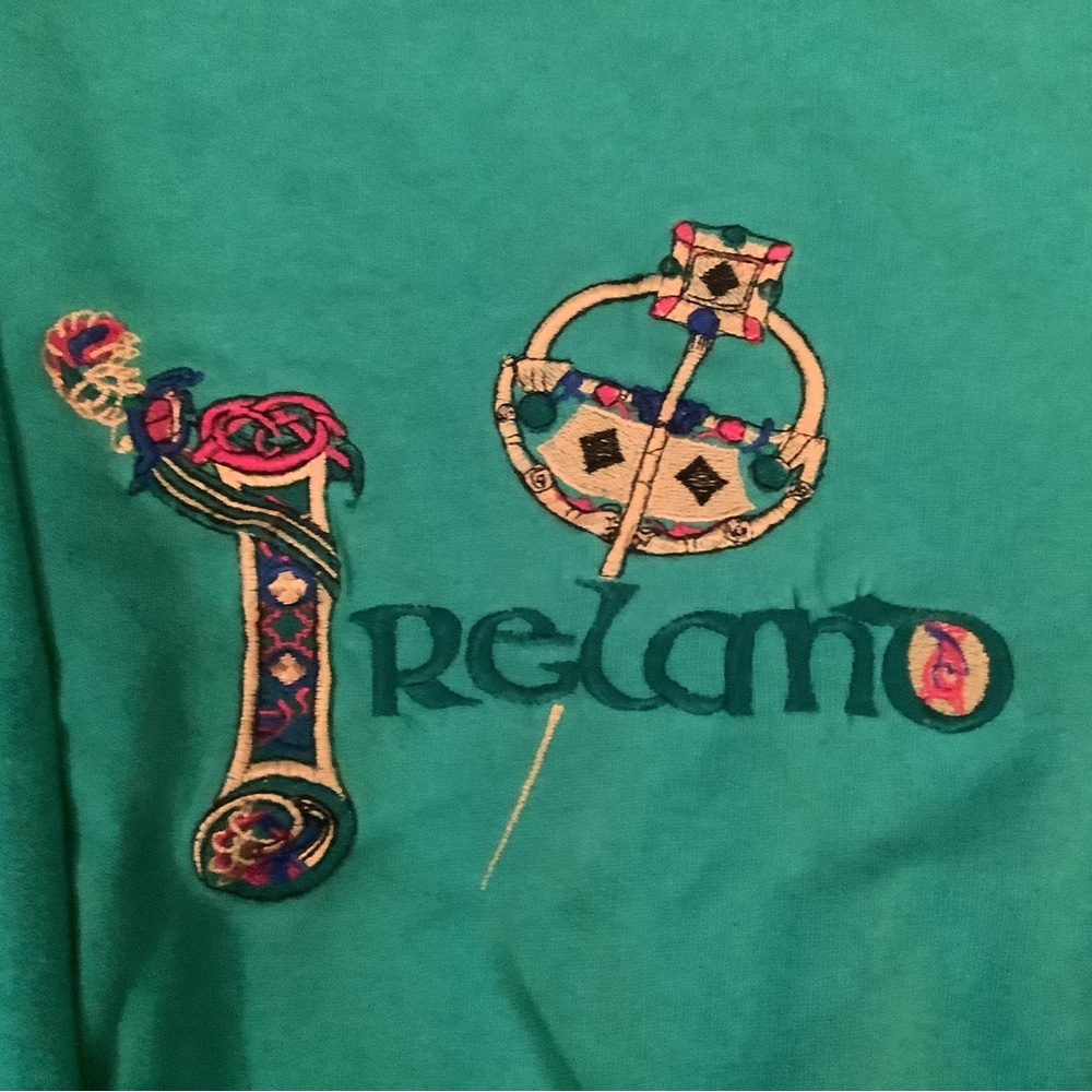 Sweat shirt